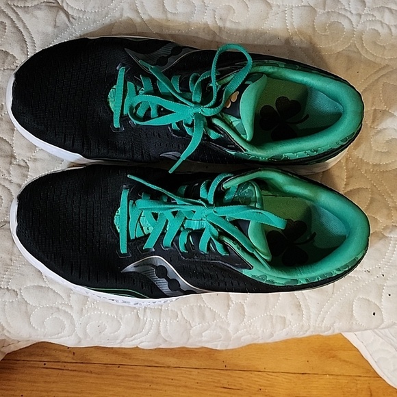 Saucony Limited Edition St. Patricks Day Kinvara Running Shoes Women 9.5 - Picture 6 of 9